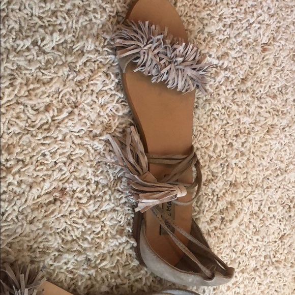 Steve Madden Tan ankle tie Sandals - Picture 2 of 4